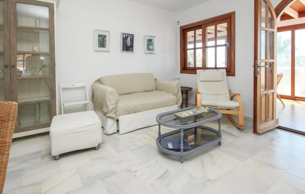 Penthouse On The Beachfront Естепона Екстериор снимка