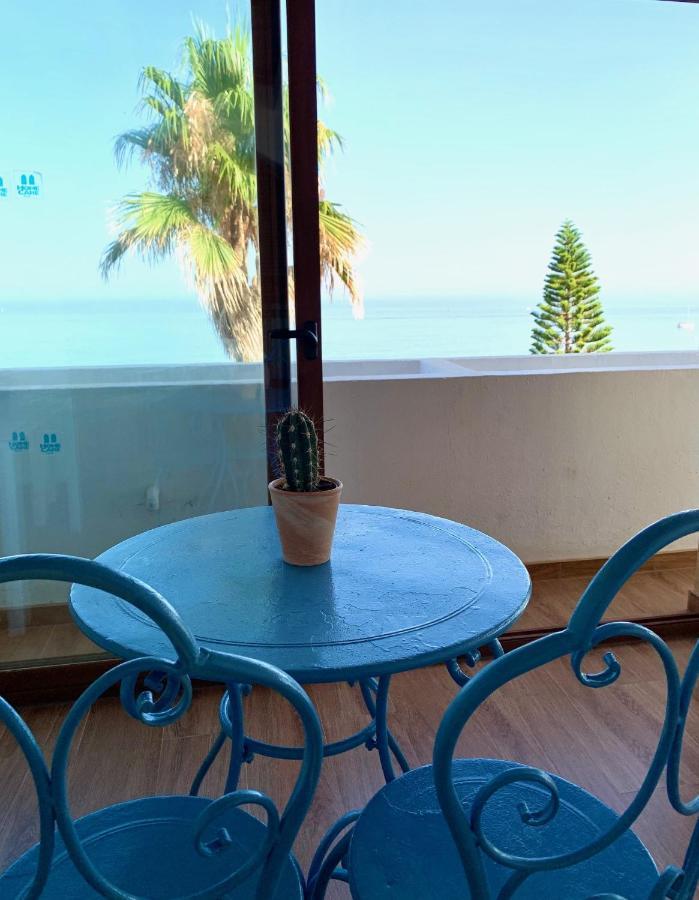 Penthouse On The Beachfront Естепона Екстериор снимка